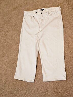 Womens NYDJ White Wide Leg Cropped Jeans with Lift Tuck Technology Size 18